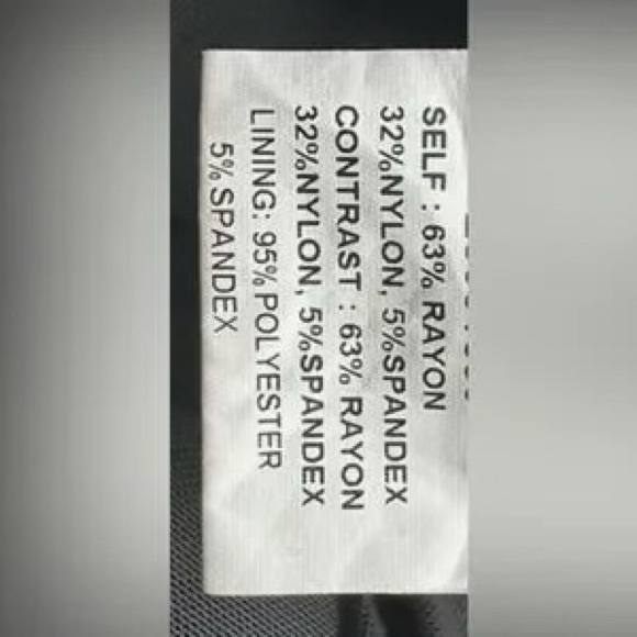 NWT- Elliatt Dresses Elliatt Energy High Neck Dress Size Medium - Picture 3 of 9